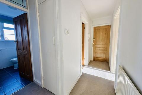 undefined, Eastway, Epsom