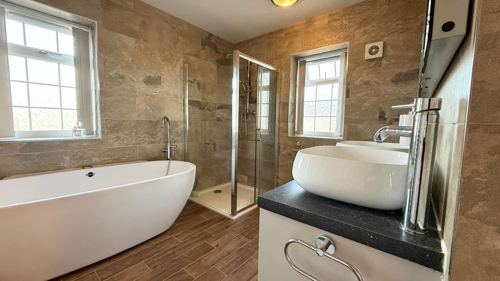 Ensuite Bathroom