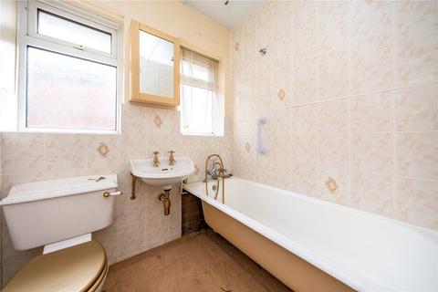 2 bedroom bungalow for sale, Southwood, Barming, Maidstone, Kent, ME16