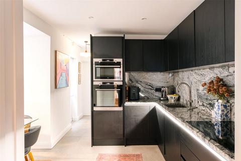 2 bedroom apartment for sale, Raleigh Road, London, N8