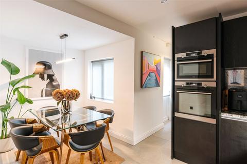 2 bedroom apartment for sale, Raleigh Road, London, N8
