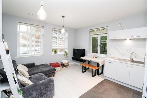 undefined, Jubilee Drive, Fleet GU52
