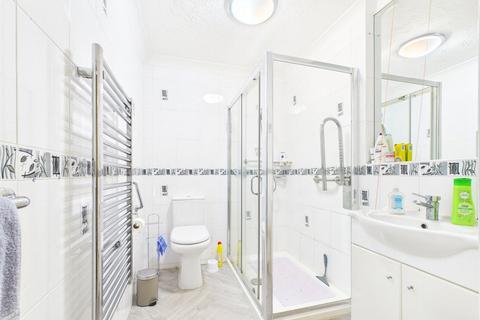 2 bedroom apartment for sale, Wortley Road, Highcliffe, Christchurch, Dorset, BH23