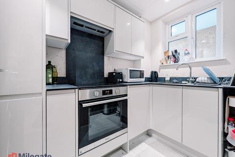 undefined, Gunnersbury Avenue, London W5