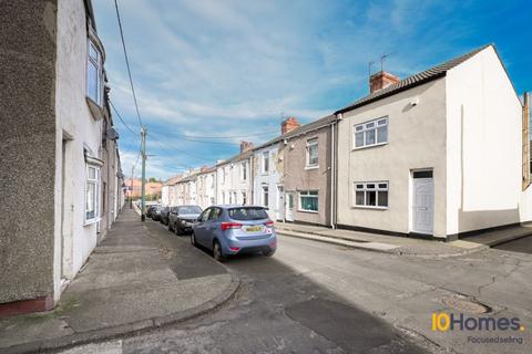 2 bedroom terraced house to rent, Easington Street, Peterlee