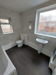 1 bedroom in a house share to rent, Room 1
