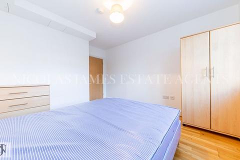 1 bedroom apartment to rent, Seven Sisters Road, London N4