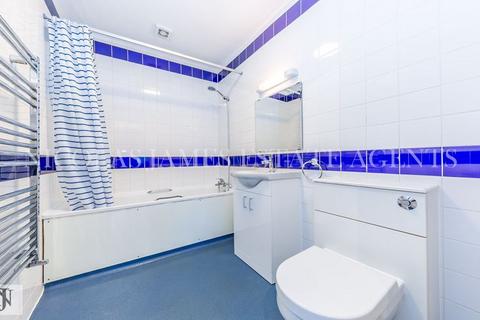 1 bedroom apartment to rent, Seven Sisters Road, London N4