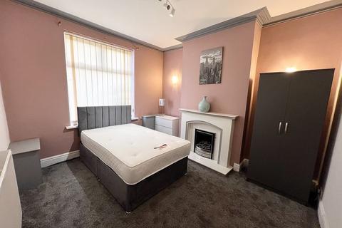 1 bedroom in a house share to rent, Room 1, Kirkman Avenue, Manchester