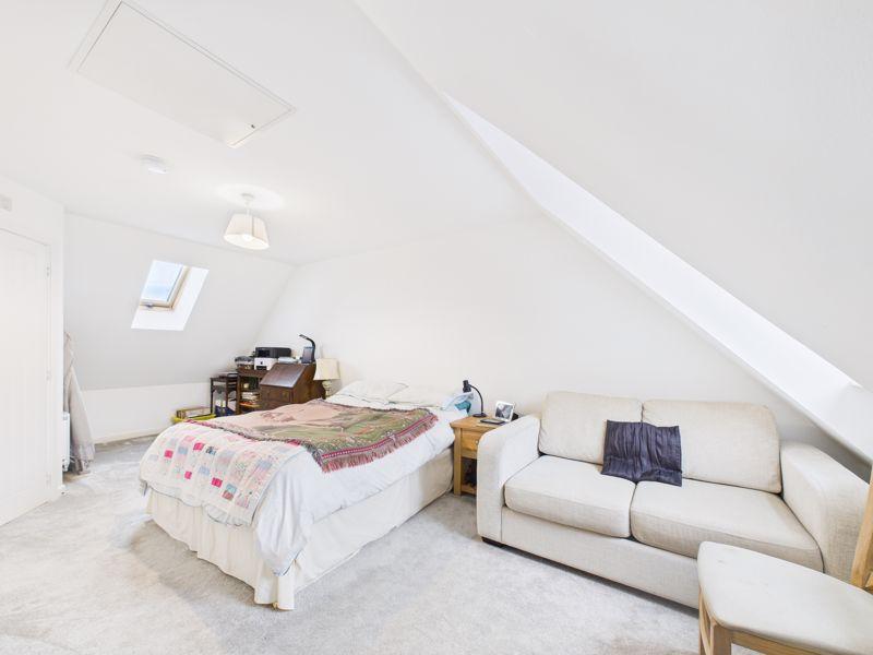 Principal bedroom