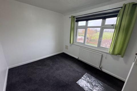 3 bedroom semi-detached house to rent, West End Lane, Harlington, Hayes