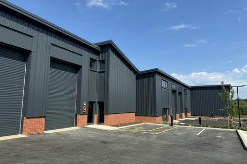 Warehouse to rent, Knowle Ln Eastleigh SO50 7DZ