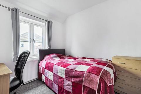 Mixed use to rent, Wood Farm Road, Oxford