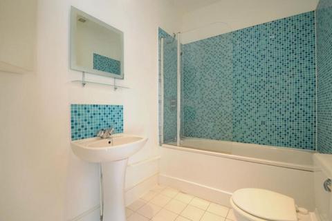 2 bedroom apartment to rent, N10
