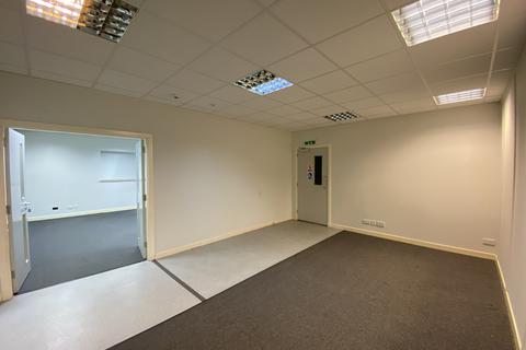 Distribution warehouse to rent, Balgownie Rd Bridge Of Don AB22 8GW