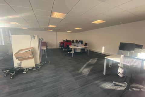 Office to rent, 18 George St Edinburgh EH2 2PF