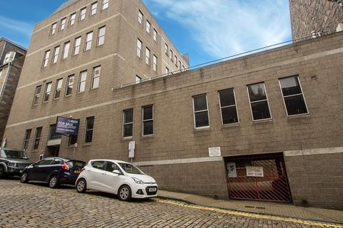 Retail property (high street) to rent, 4 Windmill Brae Aberdeen AB11 6BB