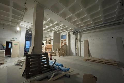 Retail property (high street) to rent, 4 Windmill Brae Aberdeen AB11 6BB