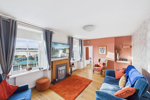 Pub for sale, 37 Wharf St Montrose DD10 8BD