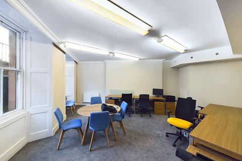 Office to rent, 22 Drumsheugh Gdns Edinburgh EH3 7RN