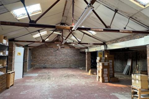 Warehouse to rent, James St Blairgowrie PH10 6EZ
