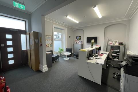 Office to rent, 37 Albert St Aberdeen AB25 1XU