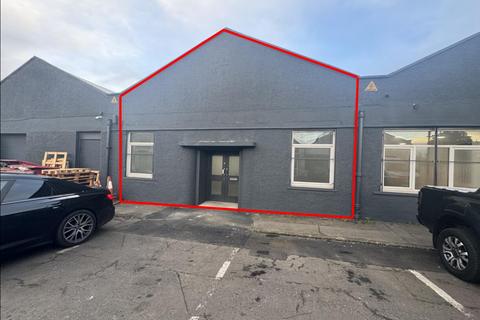 Warehouse to rent, 8 Erskine Sq Glasgow G52 4BJ