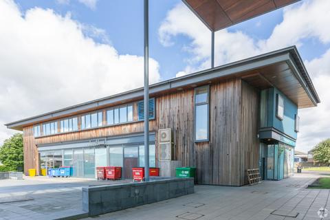 Office to rent, 17 South Gyle Cres Edinburgh EH12 9EB