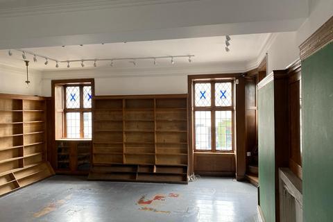 Retail property (high street) to rent, 107 South St St Andrews KY16 9QW