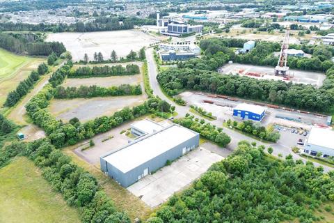 Warehouse to rent, Claymore Dr Bridge Of Don AB23 8GD