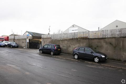 Industrial unit to rent, 5 St Machar Rd Aberdeen AB24 2UU