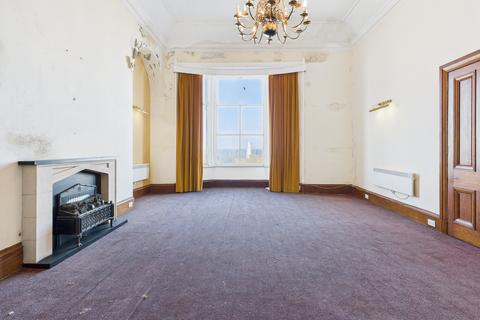 Mixed use for sale, 17 Shore St Macduff AB44 1UB