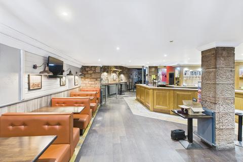 Pub to rent, 8-10 Kirk Square Arbroath DD11 1DX