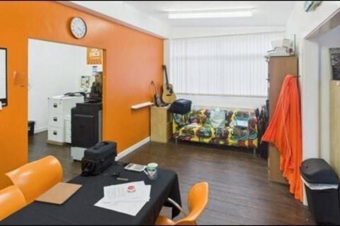 Office to rent, 14-16 King St Wishaw ML2 8BS
