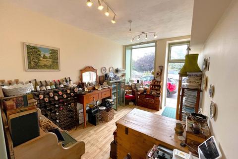 Retail property (high street) to rent, 15-17 Glasgow St Dumfries DG2 9AF