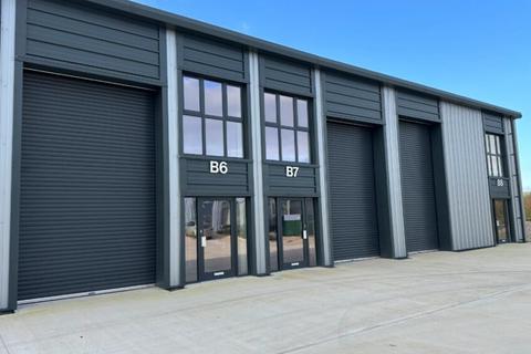 Distribution warehouse to rent, Exeter Rd Bradninch EX5 4LB