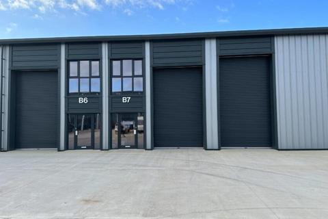 Distribution warehouse to rent, Exeter Rd Bradninch EX5 4LB