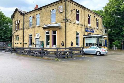 Mixed use to rent, 151 Soothill Ln Batley WF17 6HW