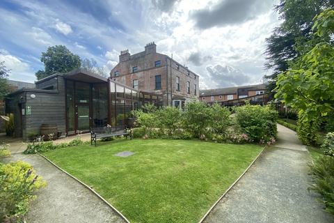 Mixed use to rent, 101 George Dumfries DG1 1EA