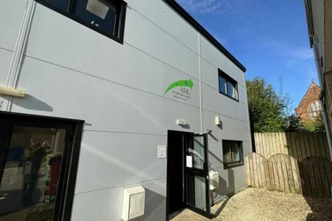 Industrial unit to rent, 29 Albert St Motherwell ML1 1PR