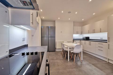 6 bedroom house to rent - Nottingham NG9