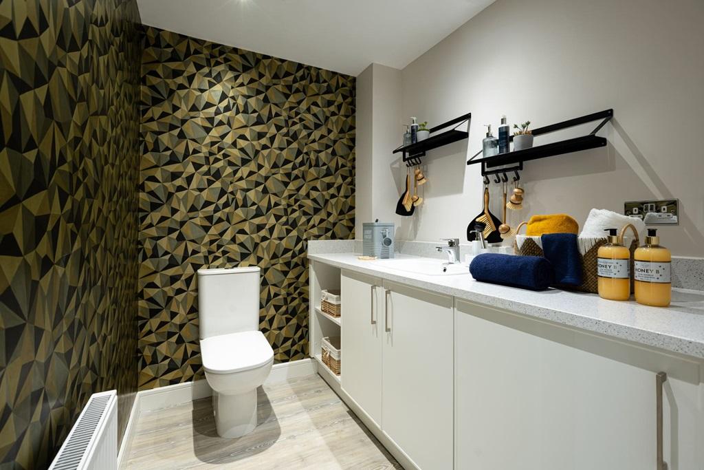 Space for laundry in the combined cloakroom...
