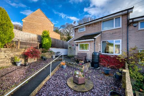 4 bedroom end of terrace house for sale, Black Rocks Avenue, Matlock DE4