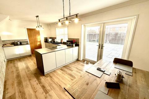 4 bedroom end of terrace house for sale, Shelley Grove, Hartlepool