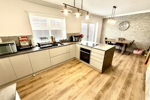 4 bedroom end of terrace house for sale, Shelley Grove, Hartlepool