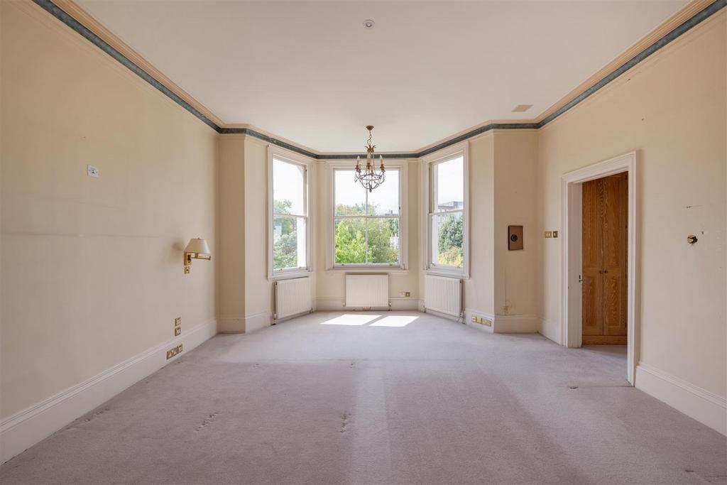 Cavendish Avenue Hi-21.jpg