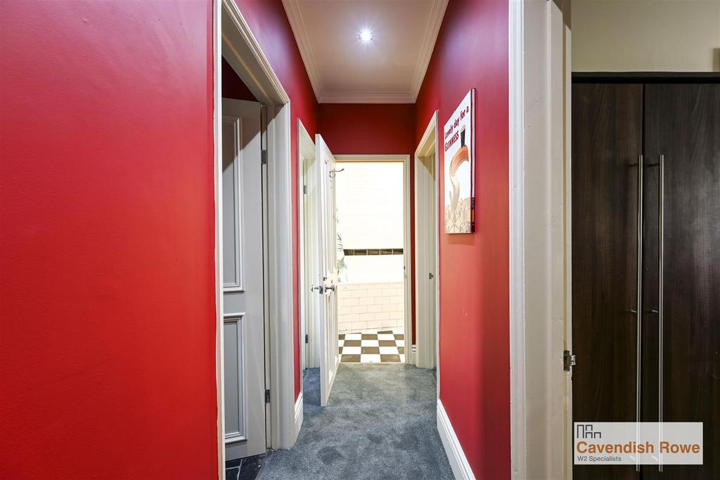 Hallway.jpg