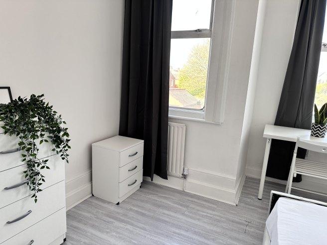 Briar-road-nw2-6ta-1021866