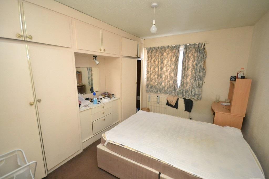 Fleming-gardens-ng11-8rt-1016181