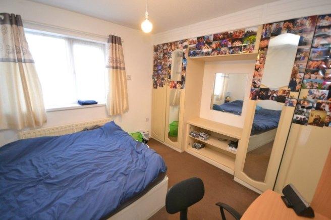 Fleming-gardens-ng11-8rt-1016185